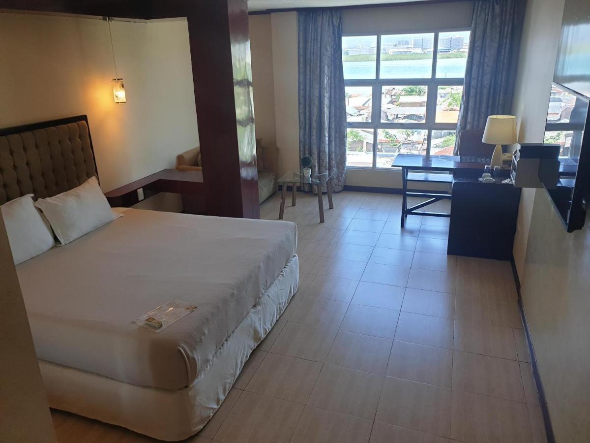 Cebu Dulcinea Hotel And Suites-Mactan Airport Hotel Lapu-Lapu City Kültér fotó