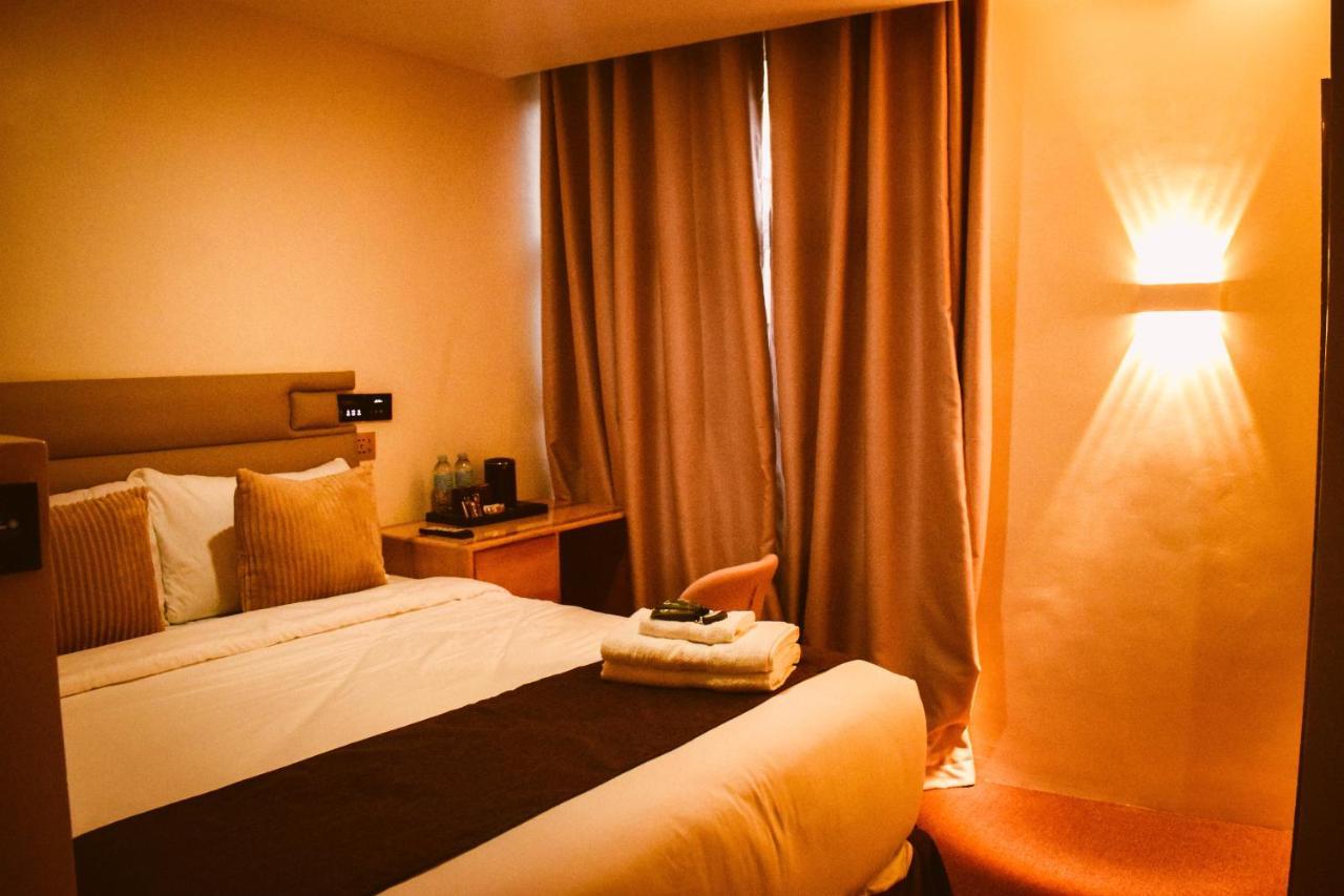 Cebu Dulcinea Hotel And Suites-Mactan Airport Hotel Lapu-Lapu City Kültér fotó