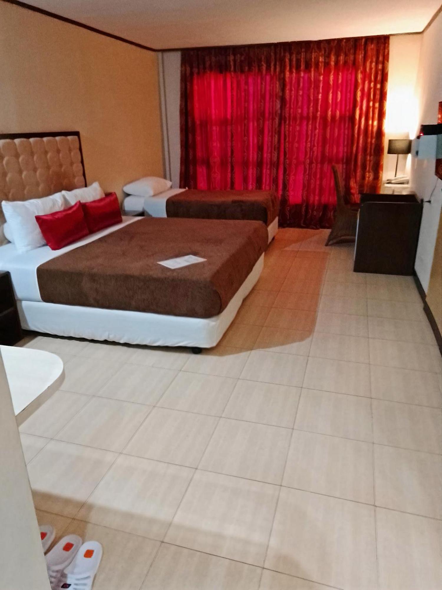 Cebu Dulcinea Hotel And Suites-Mactan Airport Hotel Lapu-Lapu City Kültér fotó